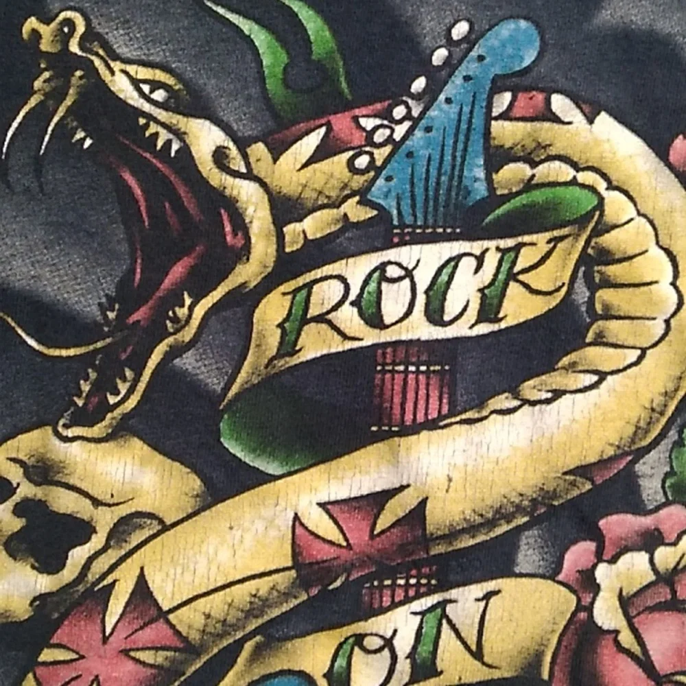 (BX80) SALE! RARE! Vintage 70's 707 Rock On Youth Medium Guitar Skull Rose Tee
